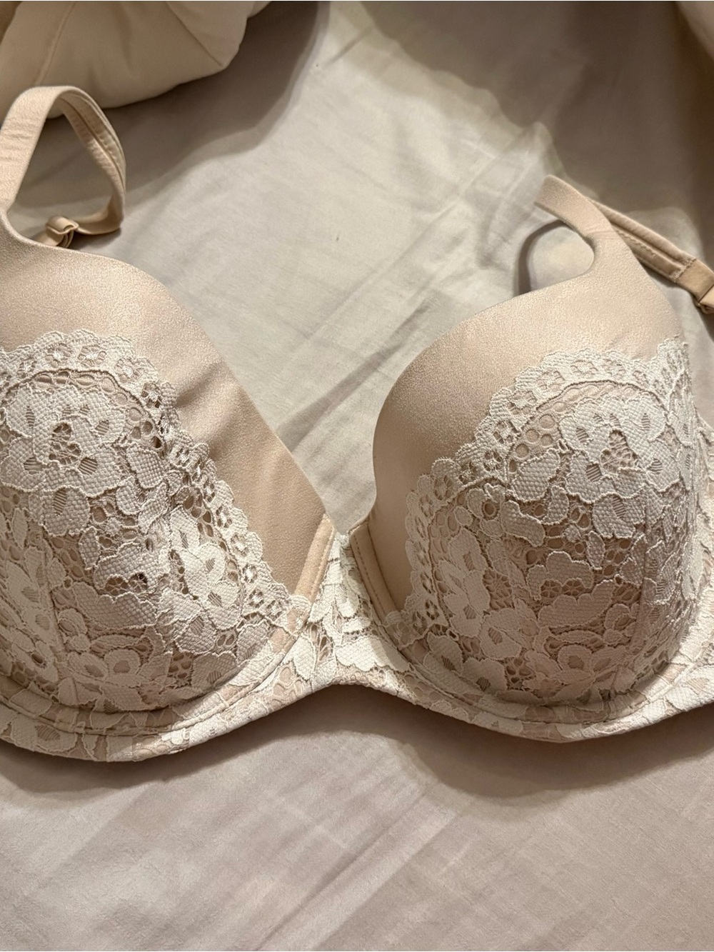 Victoria's Secret Nude Lace Demi Bra 36 DDD